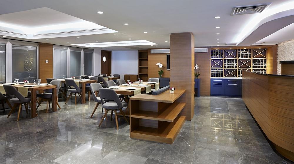 Milport Hotel Levent Istanbul Exteriör bild