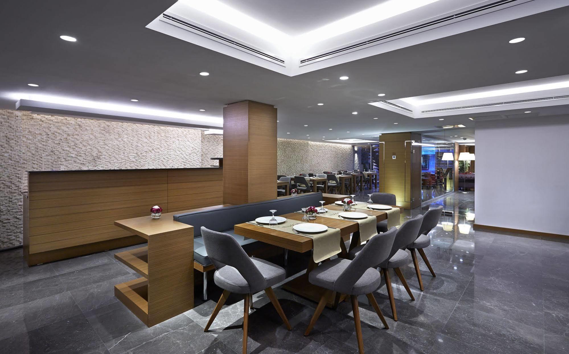 Milport Hotel Levent Istanbul Exteriör bild