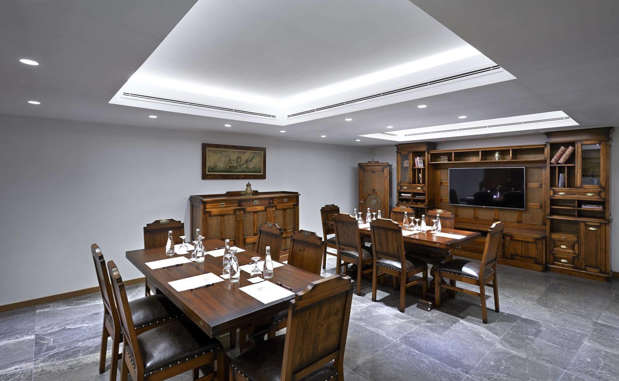 Milport Hotel Levent Istanbul Exteriör bild